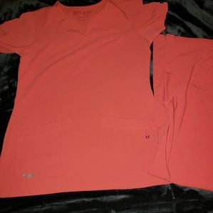 Peach colored greys anatomy scrub set size small